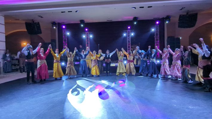 PXL_20251227_201807900